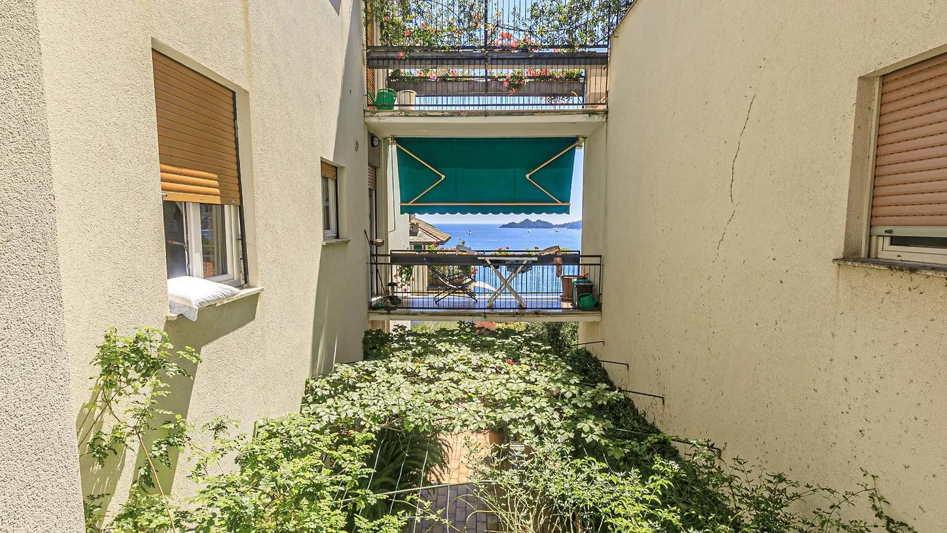 Rifugio Mare E Monti - Zoagli Apartment Italy